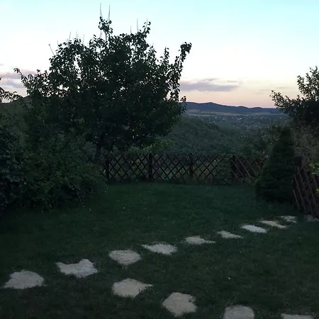 Panorama Kert Solymár