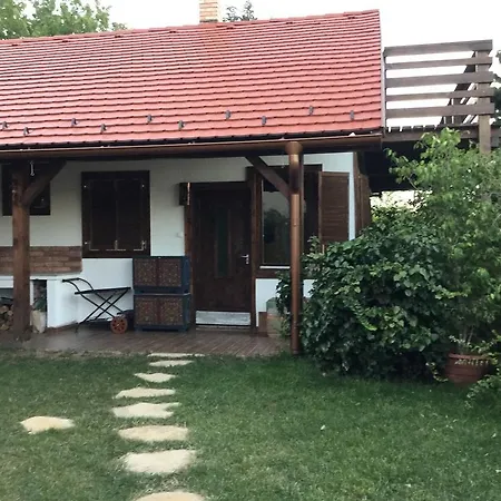 بيت للعطل Panorama Kert *