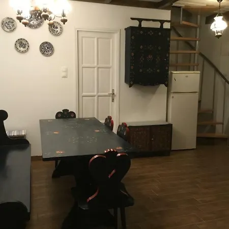 Panorama Kert بيت للعطل Solymár